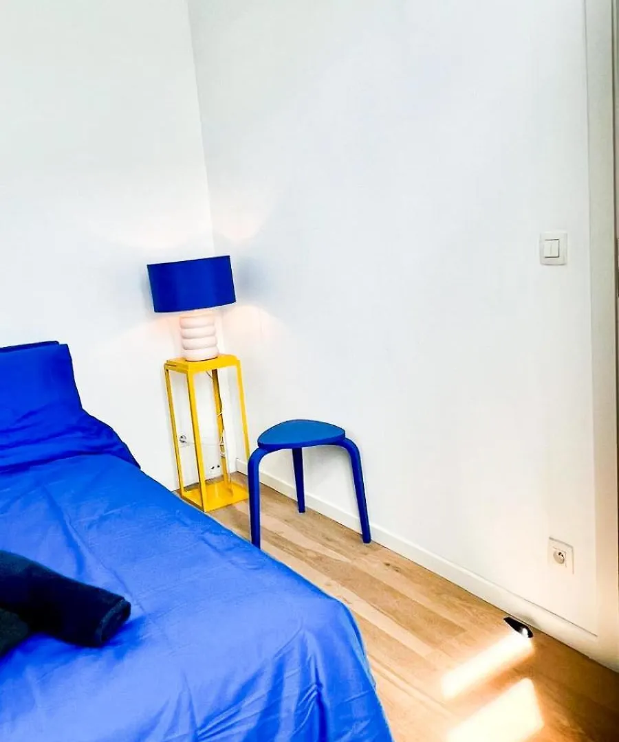 Bauhaus Suites Anvers 0*,